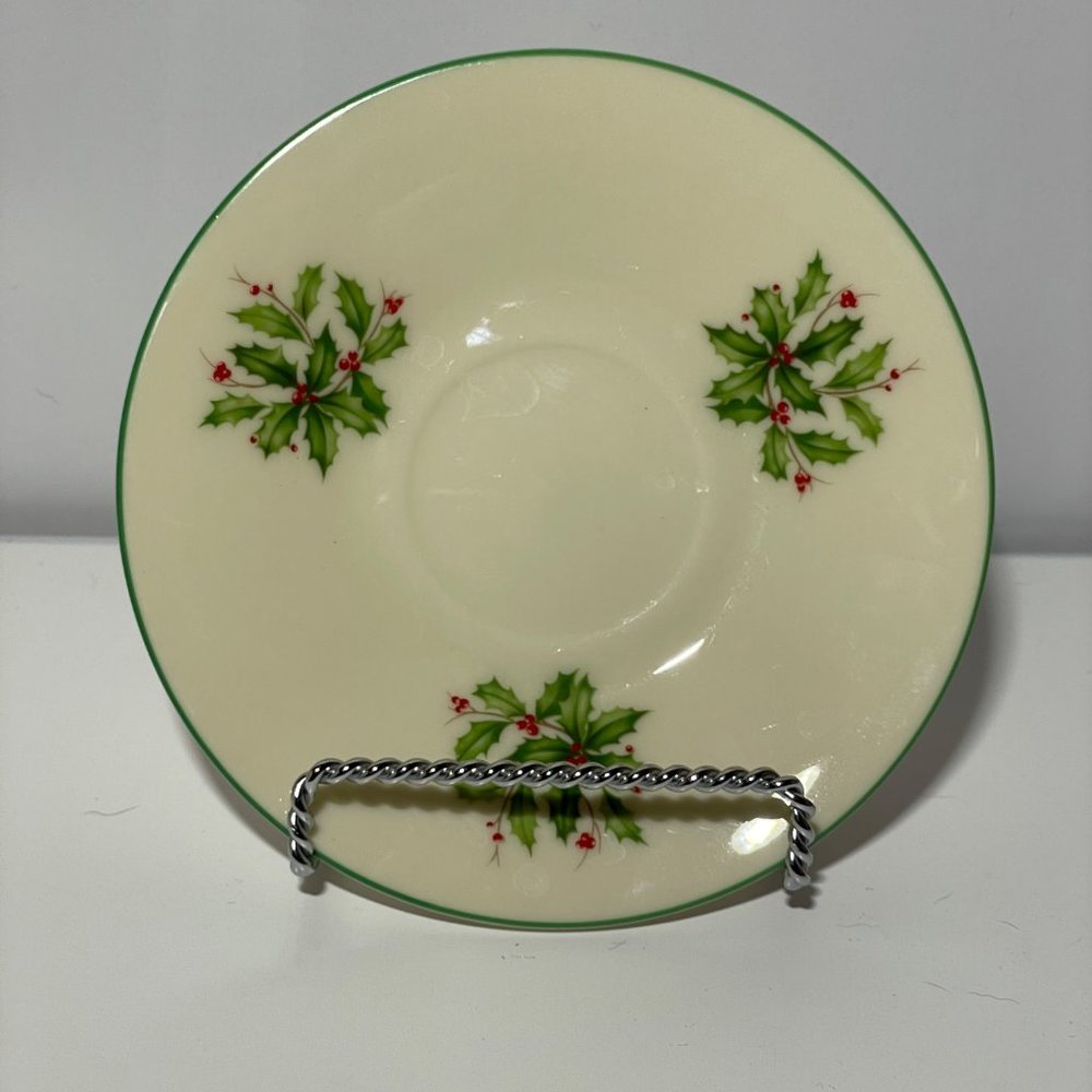 Lenox Special Holiday Christmas Holly and Berry Ivory Plate With Green Rim 6"